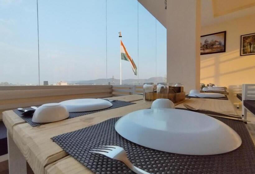 Номер Deluxe, Skyza Rooftop Lodge