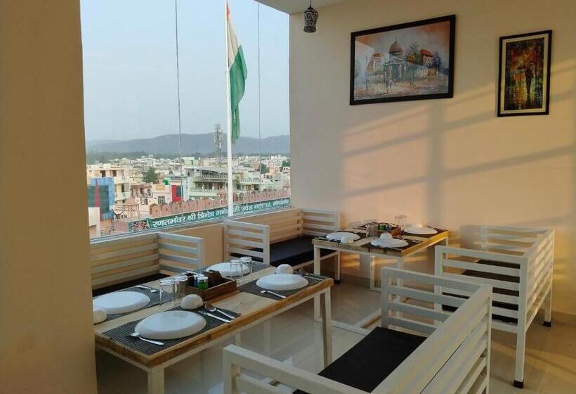 Номер Deluxe, Skyza Rooftop Lodge