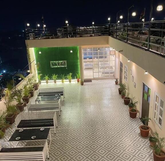 Номер Deluxe, Skyza Rooftop Lodge