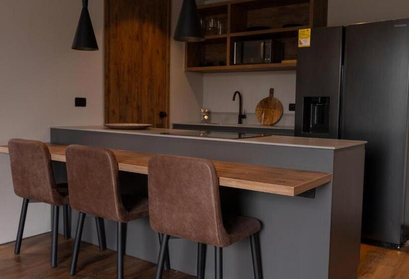 １ベッドルームのスーペリアアパートメント, Kiin Living  Child Free Coliving