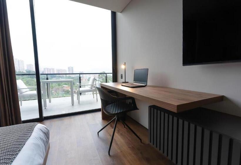 סטודיו סופריור, Kiin Living  Child Free Coliving