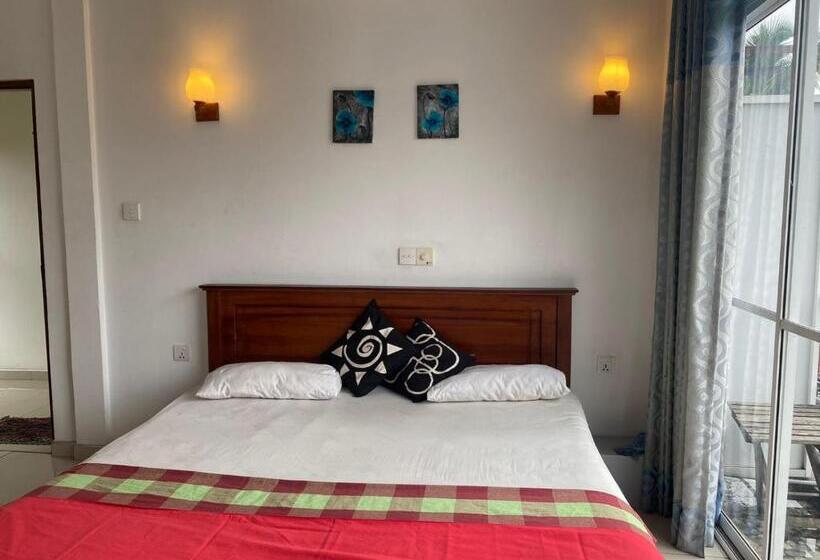Номер Стандарт, Jj Villa Aluthgama