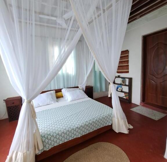 اتاق استاندارد با تخت بزرگ, Pwani House   Lamu Seafront