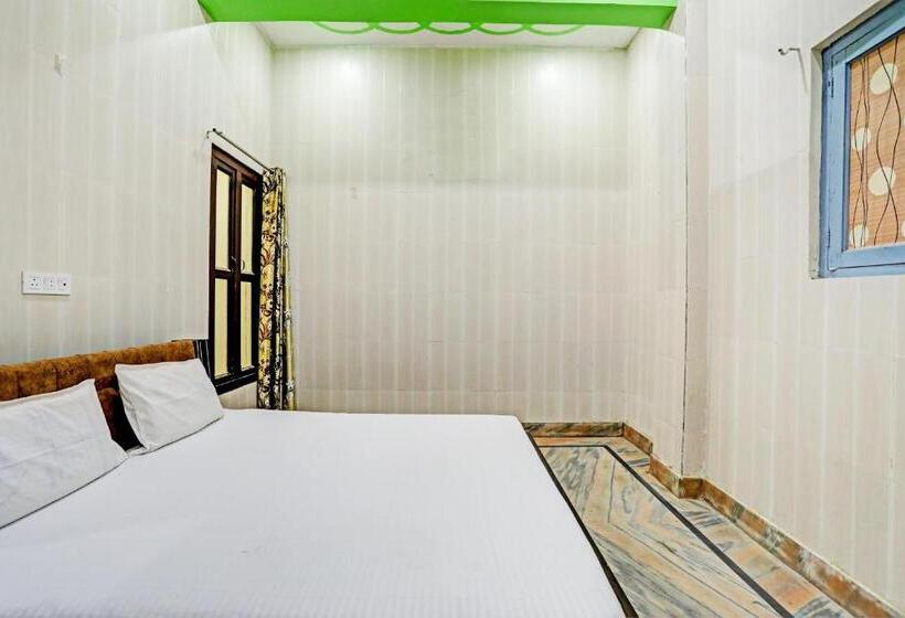 Трехместный Номер Классика, Oyo Royal Galaxy