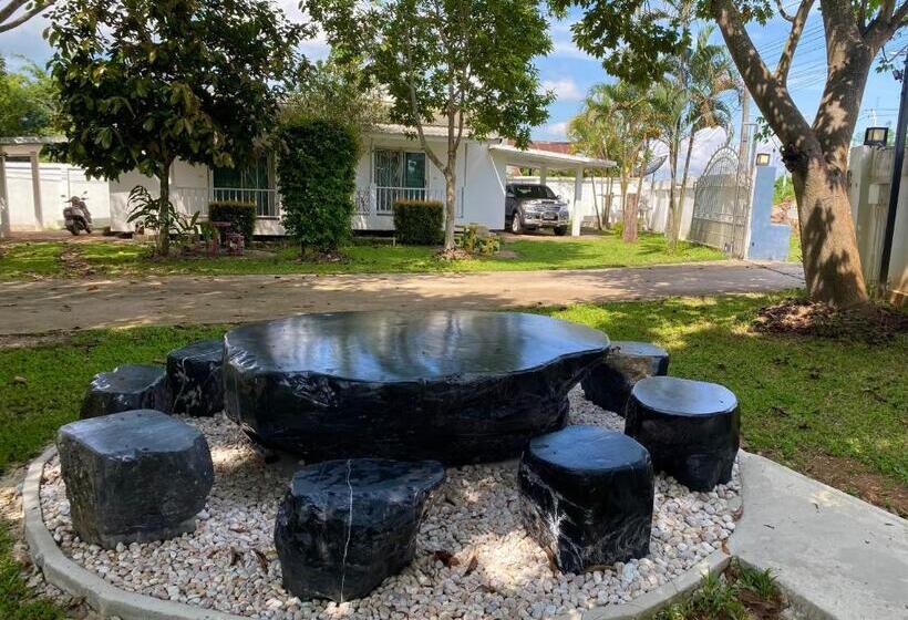 Economy Szoba, Treeside Guest House Resort