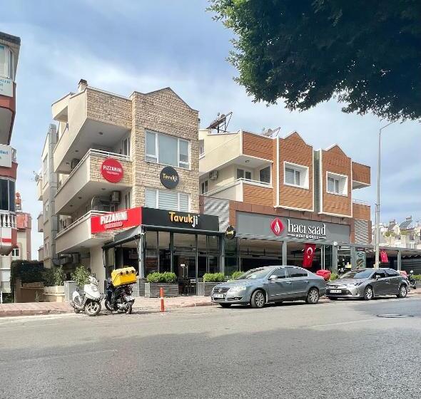 带1个卧室的公寓, Antalya Lara Bölgesinde Lüks Evimiz