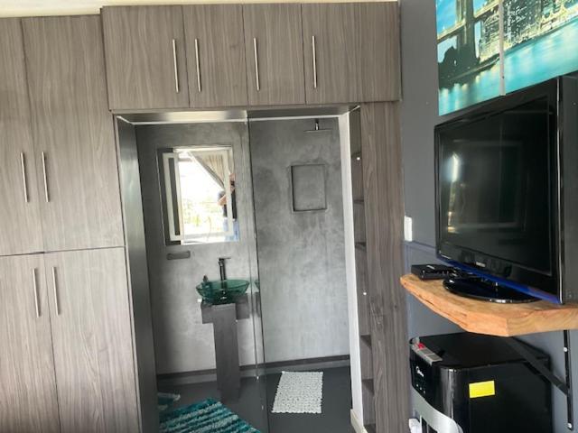 Номер Стандарт Вид на Море, Eagle Wings Accomodation
