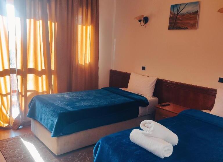 غرفة قياسية مزوَّدة بشُرفة, Amrouss Touristic Darmaroc