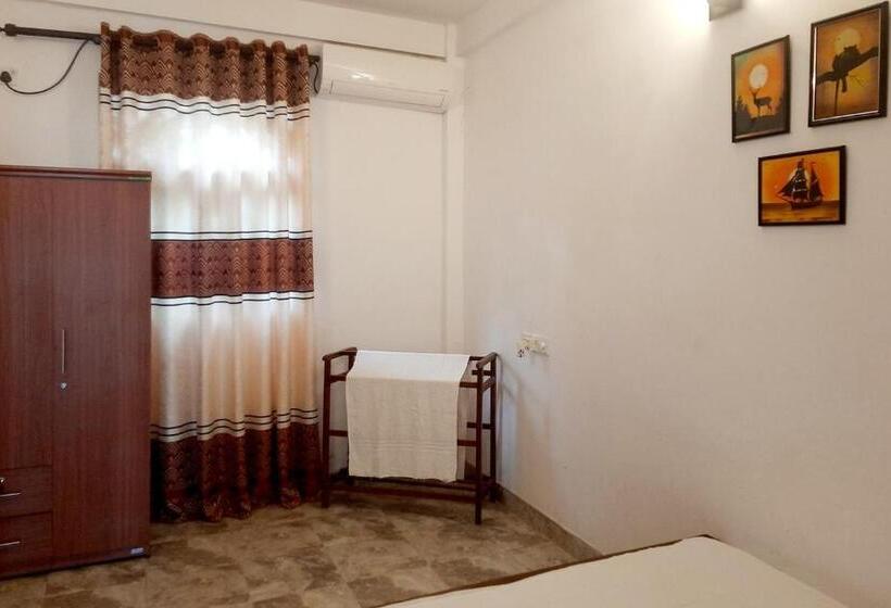Номер Стандарт, Leyon Tourist Inn