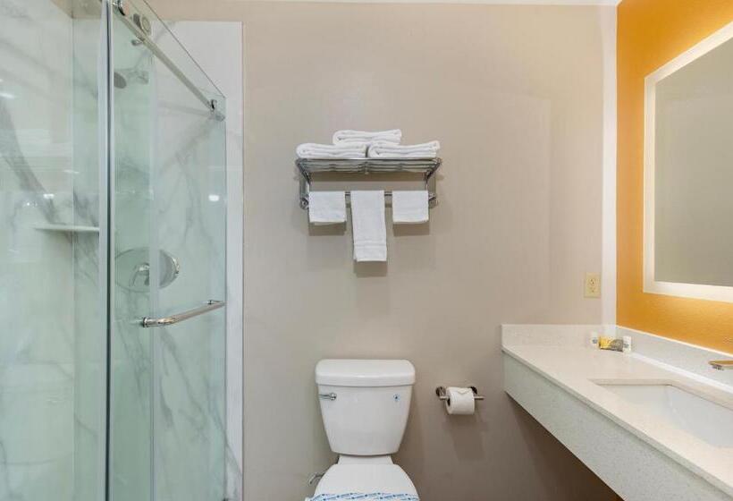 Номер Стандарт 2 Двуспальные Кровати, Cardinal Motel Bowling Green