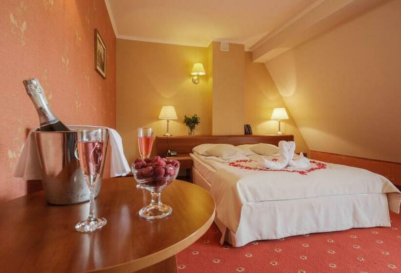 Люкс, Dwór Bogucin Hotel&restauracja