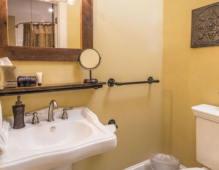 豪华房间, Carriage Way Inn Bed & Breakfast Adults Only   21 Years Old And Up
