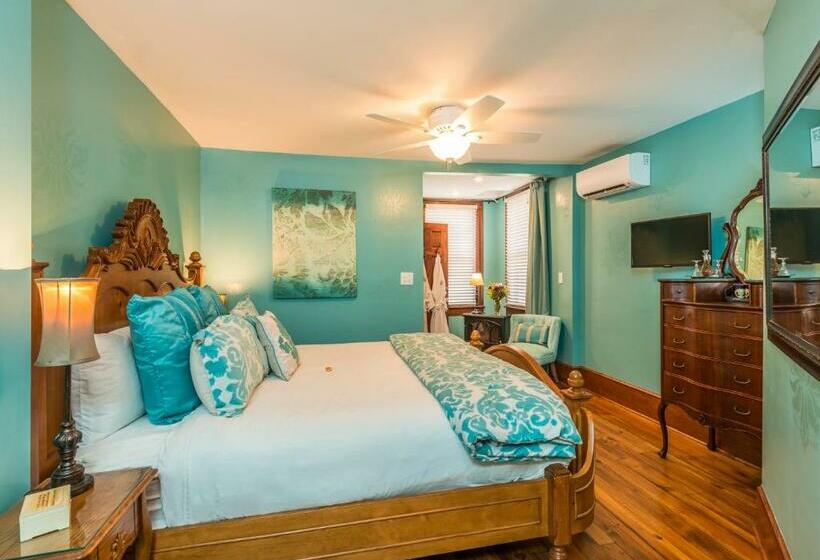 キングサイズベッドのデラックスルーム, Carriage Way Inn Bed & Breakfast Adults Only   21 Years Old And Up