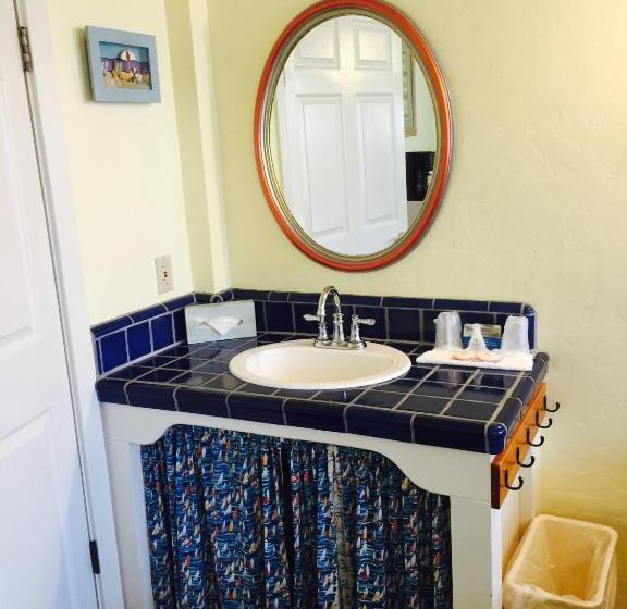 Quarto Estandar, Harbor Inn