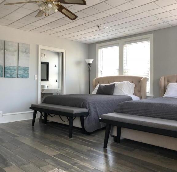 패밀리 스위트, Ocean Manor 1100 Inn