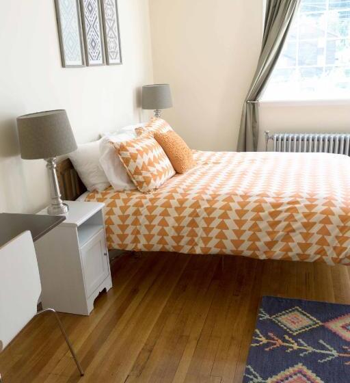 Студия Стандарт, Sauerdough Lodging