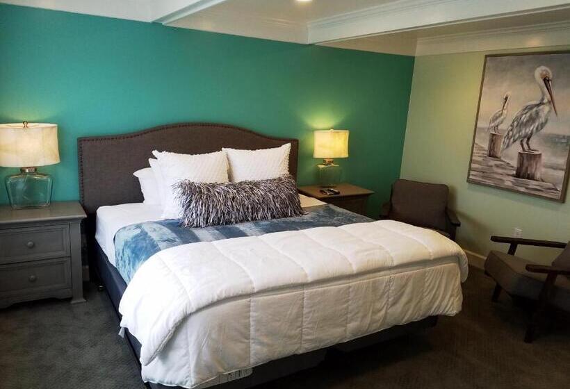 Люкс 2 Спальни, The Seaside Oceanfront Inn