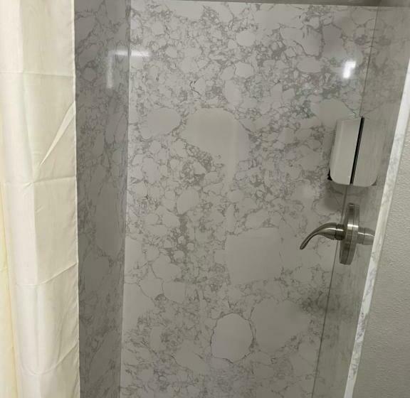 带大床的标准间, Villa Court Inn Oroville