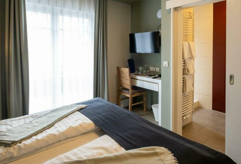 Номер Стандарт, Stadthotel Jever