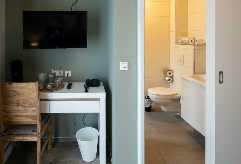 Номер Стандарт, Stadthotel Jever