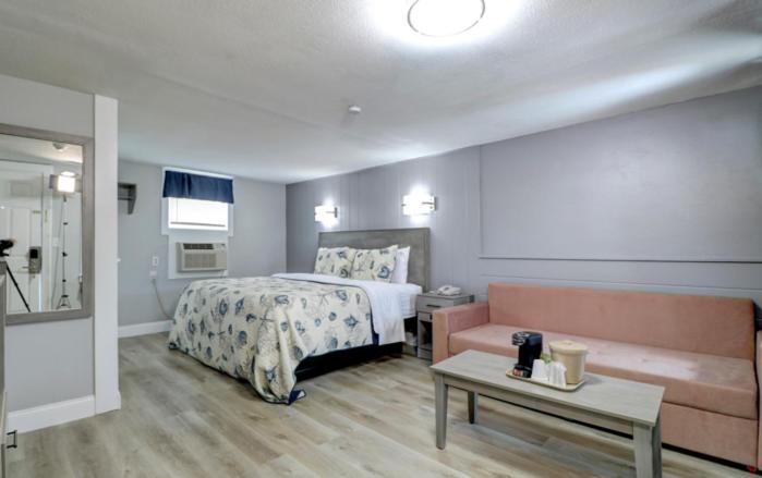 Номер Deluxe Кровать Кинг, Windrift Motel