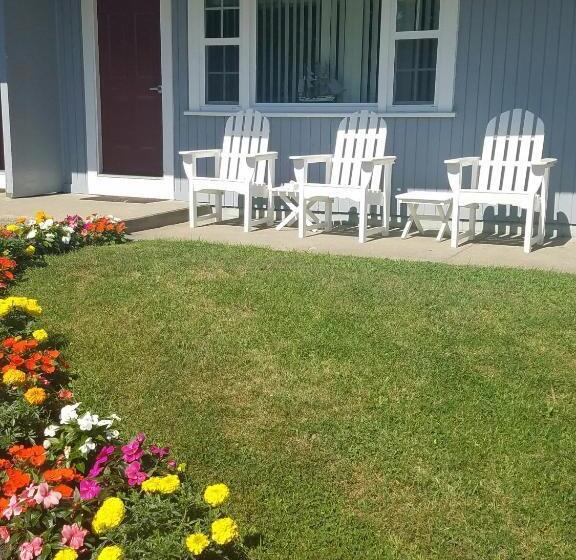 Люкс Повышенной Комфортности, Windrift Motel