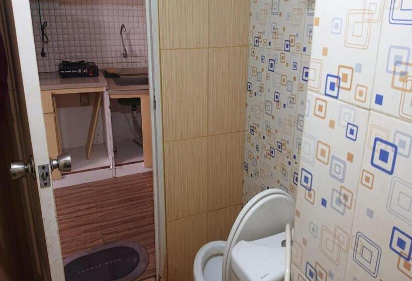Номер Deluxe, Oyo Life 93139 Apartemen Grand Sentraland By Evi