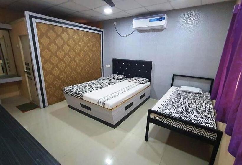 Семейный Номер, Radhakunj Agrotourism Stays