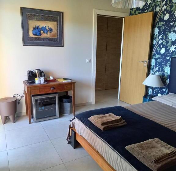 سوییت با چشم‌انداز دریا, Suite Avec 2 Chambres D Hôtes Pour 1 à 4 Personnes Avec Terrasse, Vue Mer, Parking Privé, Proche Por