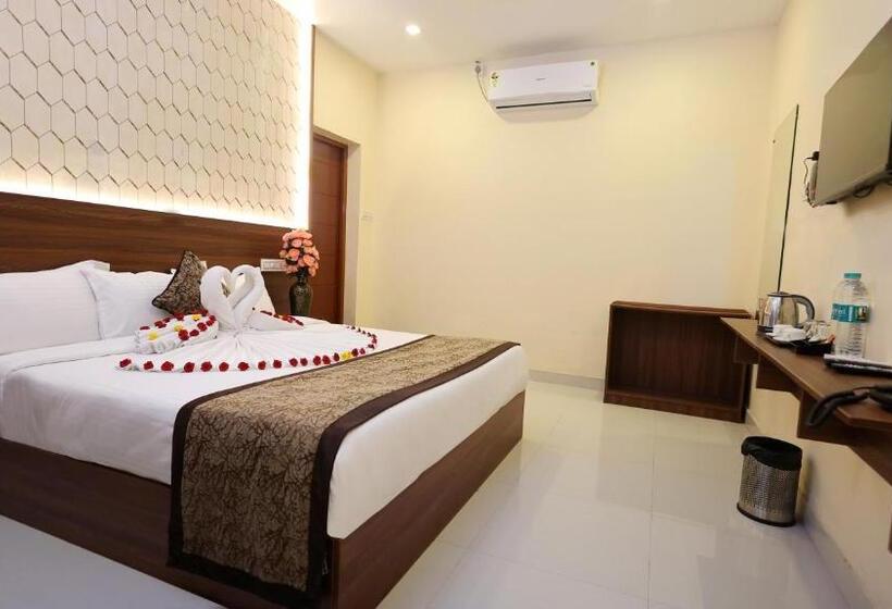 Family Suite, Grand Square