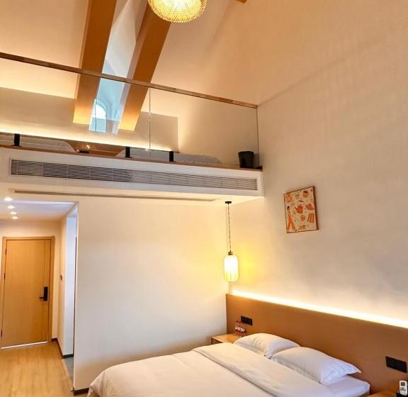 Семейный Номер Deluxe, Slowdown Hostel Wulong