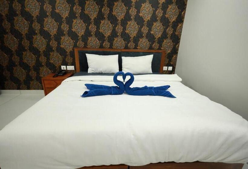 Президентский Люкс, Wayanad Palace