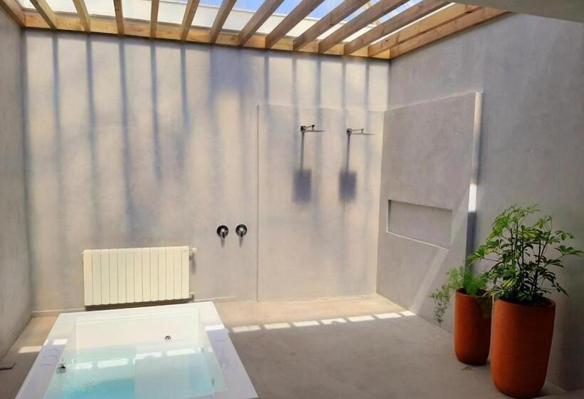 자쿠지 스위트, Luv Gardens Motel   Adults Only