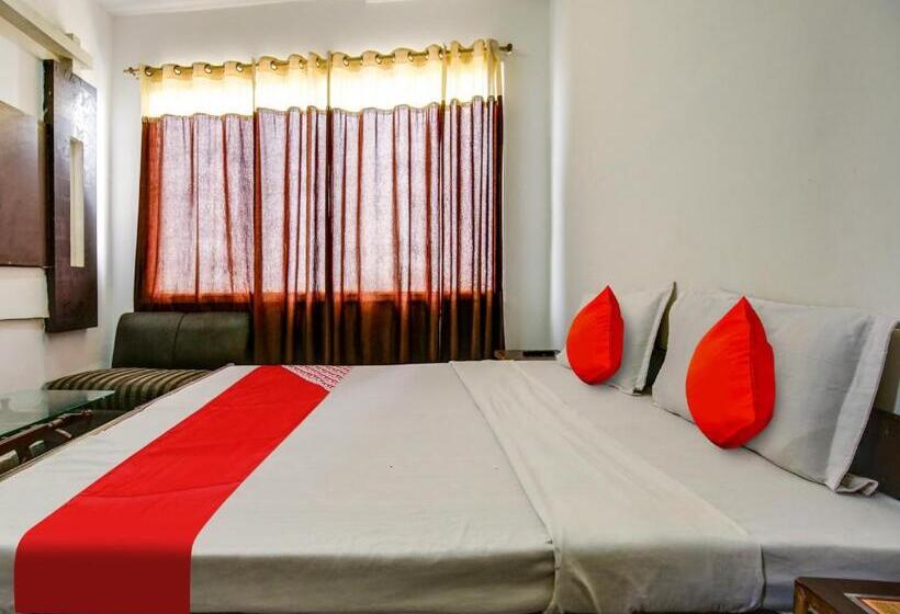 Трехместный Номер Классика, Oyo Hotel Sun Stone