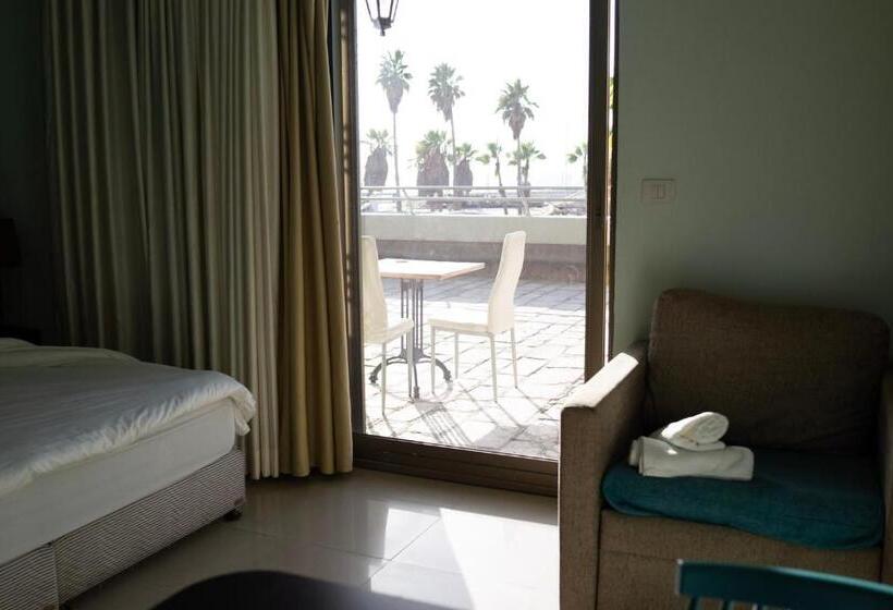 Triple Room Sea View, Marina Beach