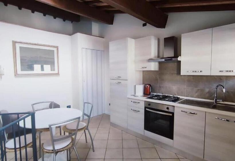 اتاق استاندارد چهار تخته, I Bimbi Apartments