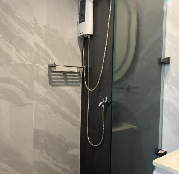 带1个卧室的公寓, Chic, Modern , Minimalist Design At The Loop Condo Tower