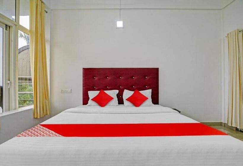 Трехместный Номер Deluxe, Oyo Flagship 81260 Star Lights