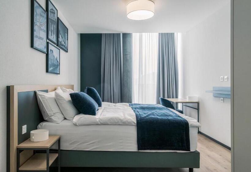 Президентский Люкс, Yparc Hôtel