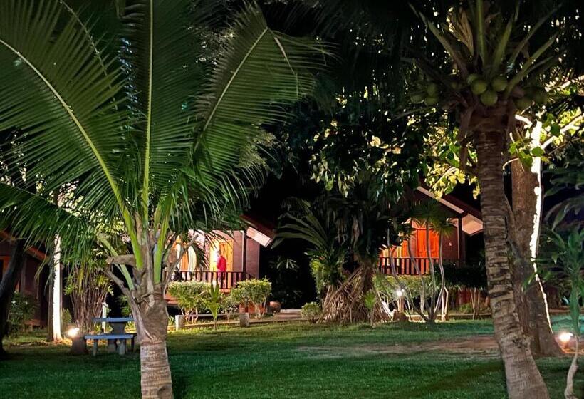 キャビン, Samed Garden Resort