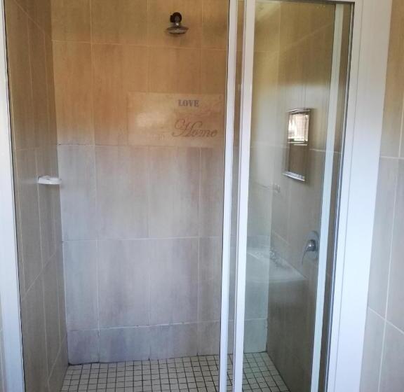 Семейный Номер, Nonesi Lodge