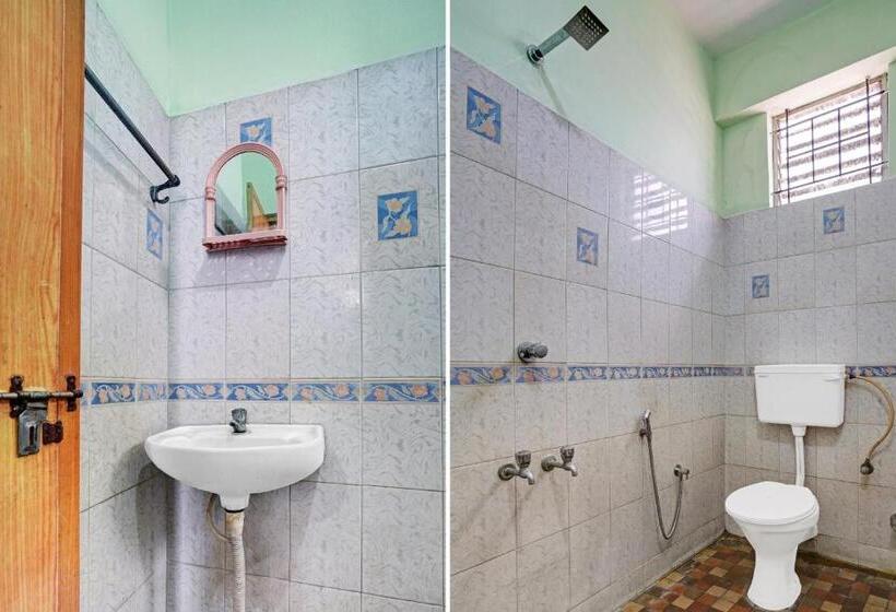 Трехместный Номер Классика, Spot On 70279 Unique Residency