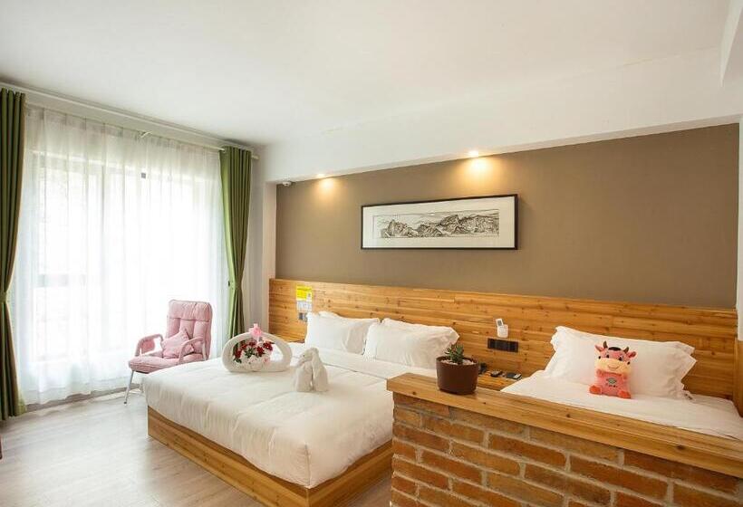 Семейный Номер, Cloudy Warm Hotel   Huangshan Scenic Area Transfer Center Branch