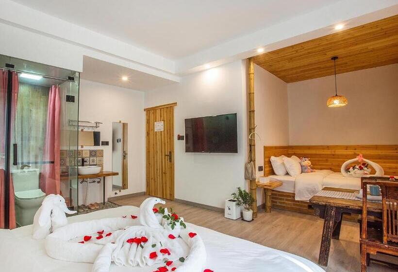 Семейный Номер Deluxe, Cloudy Warm Hotel   Huangshan Scenic Area Transfer Center Branch