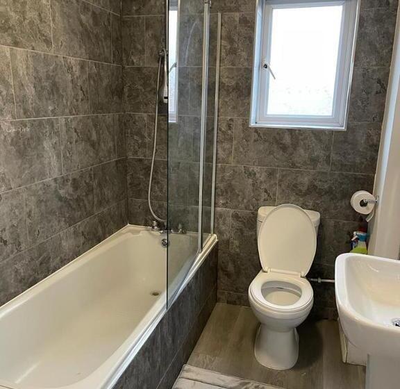 اتاق لوکس, Alder En Suites Self Catering With Private Shower 1