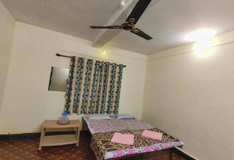 标准间, A Latent Farm Stay