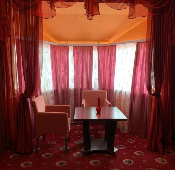 발코니가 있는 스위트, Arkada Hotel Kharkiv