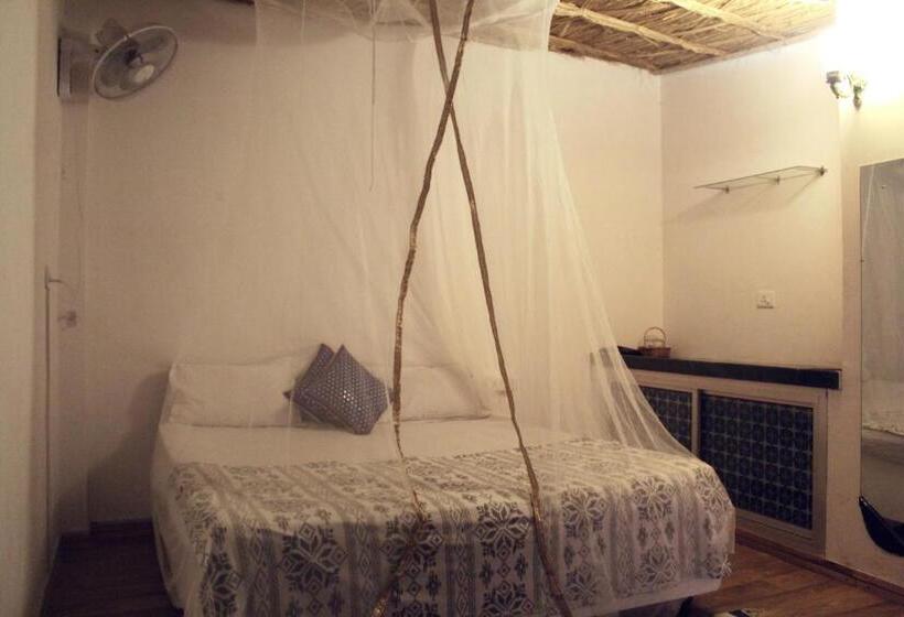 带共用浴室的标准房间, Chalo Eco Hostel