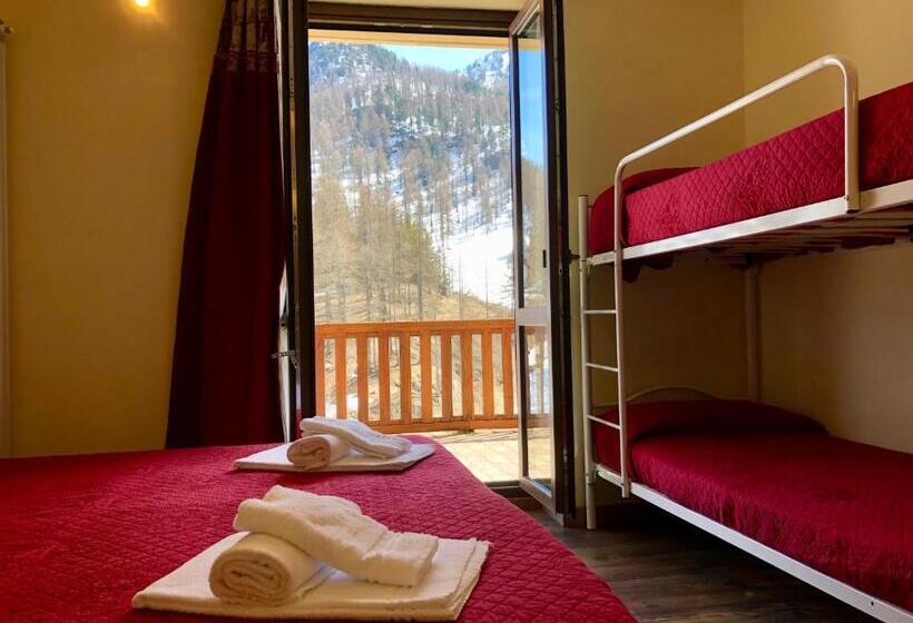 اتاق استاندارد چهار تخته, Piccolo Chalet