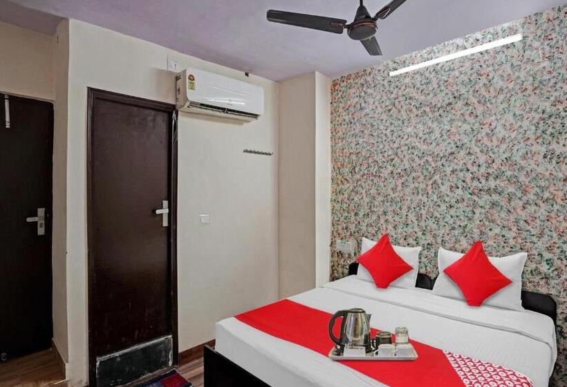 三人经典房间, Flagship S R Hotel Near Pvr Ansal Plaza Greater Noida